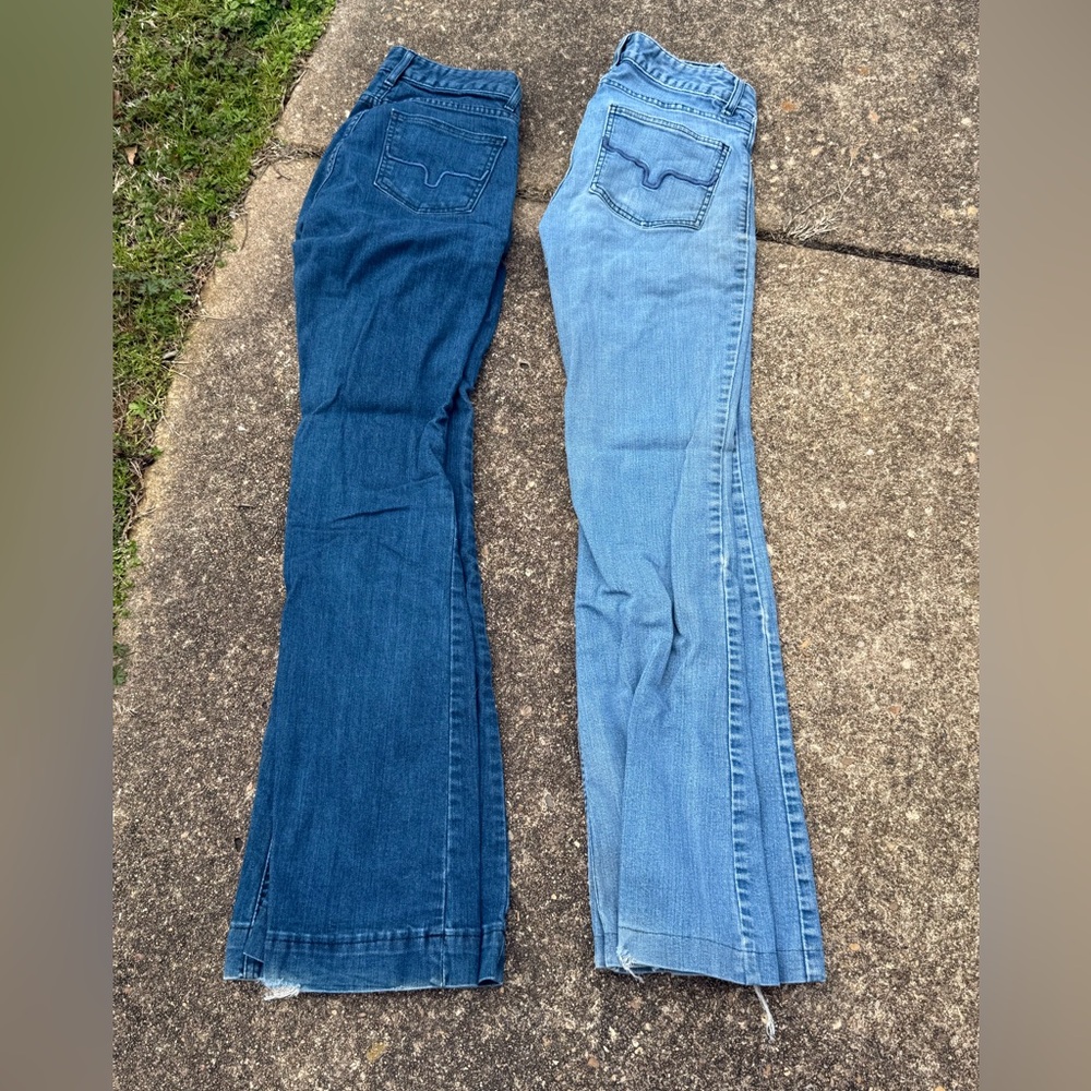 Pair of Kimes Lolas